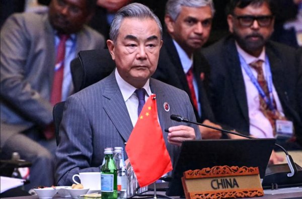 豪瑞优配 王毅外长访印, 印方这次很客气, 莫迪亲自出面, 想要中方一张请帖